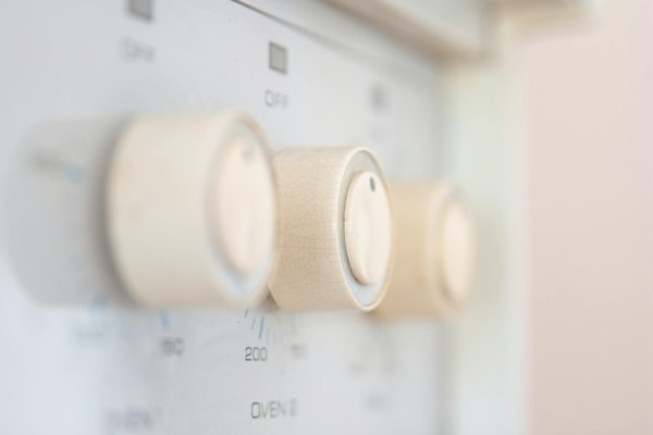 Comment choisir l'ampoule idéale pour une lampe bois chambre enfant ?